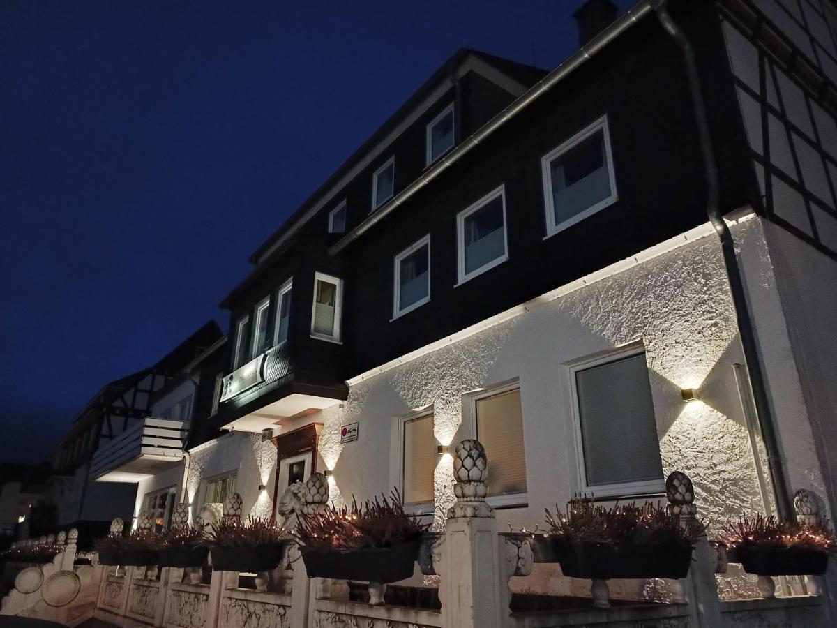 Die Zwei Loewen Ferienwohnungen Winterberg Exterior foto